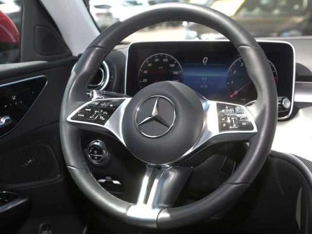 Mercedes-Benz C 180 Avantgarde MBUXNavi-Prem. Panorama Kamera Mercedes-Benz C 180 Avantgarde MBUXNavi-Prem. Panorama Kamera