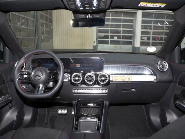 Mercedes-Benz GLB 200 d 4MATIC AMG Night Panorama AHK 360° Mercedes-Benz GLB 200 d 4MATIC AMG Night Panorama AHK 360°