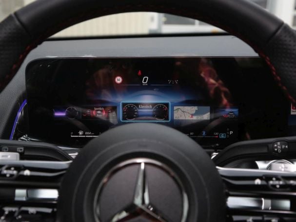 Mercedes-Benz GLB 200 d 4MATIC AMG Night Panorama AHK 360° Mercedes-Benz GLB 200 d 4MATIC AMG Night Panorama AHK 360°