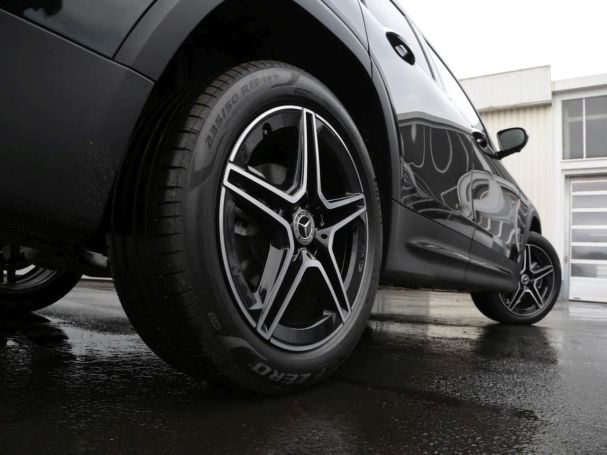 Mercedes-Benz GLB 200 d 4MATIC AMG Night Panorama AHK 360° Mercedes-Benz GLB 200 d 4MATIC AMG Night Panorama AHK 360°