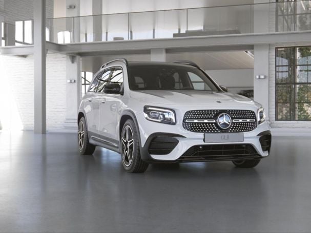Mercedes-Benz GLB 250 4M AMG Night MBUX Navi Distronic Panorama Mercedes-Benz GLB 250 4M AMG Night MBUX Navi Distronic Panorama