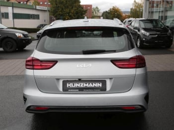 KIA Ceed SW 1.5T DCT Vision Navi ACC SHZ Kamera LED