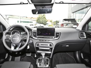 KIA Ceed 1.6 CRDi DCT Vision Komfort-Plus Paket Navi