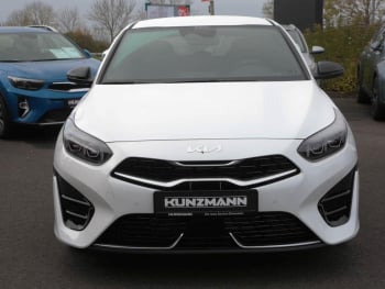 KIA Ceed_5 1.5T 140 DCT7 GT Line TEC Navi Kamera Klima LED SHZ