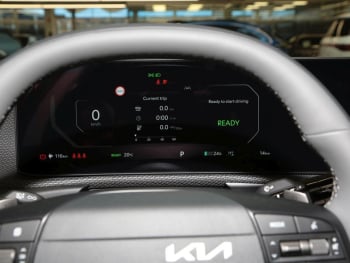 KIA EV6 84 kWh Earth Navi Klima HeadUp Kamera LED