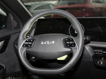 KIA EV6 GT 77.4 kWh AWD Navi Sitzklima Head-Up 360°