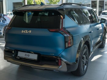 KIA EV9 AWD GT Line Launch Edition 7S Head Up Panorama