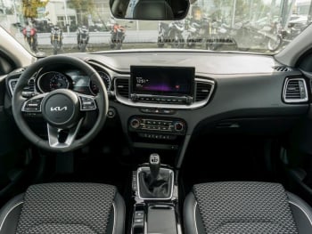 KIA XCeed 1.5T Spirit Navi Kamera Panorama Totwinkel