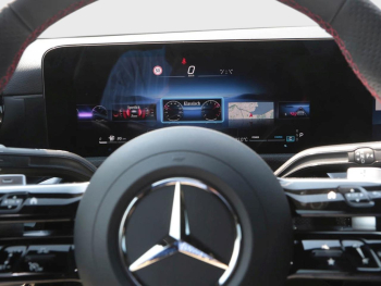 Mercedes-Benz A 200 Limousine AMG Night MBUX Navi Panorama