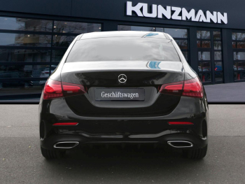 Mercedes-Benz A 250 4MATIC Limousine AMG Night Panorama 360°  