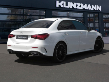 Mercedes-Benz A 250 4MATIC Limousine AMG Night MBUX Distronic 