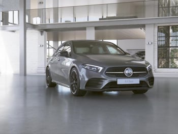 Mercedes-Benz A 250 e Limousine AMG Night Edition2020 Panorama