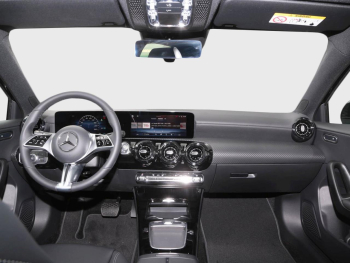 Mercedes-Benz A 180 Kompaktlimousine MBUX Navi LED Kamera