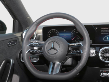 Mercedes-Benz A 200 Kompaktlimousine AMG Night MBUX KeylessGo