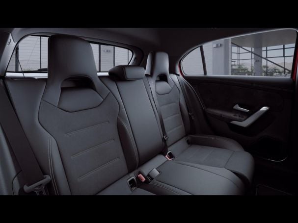 Mercedes-Benz A 250 e AMG Night Edition2020 Panorama Spurhalte Mercedes-Benz A 250 e AMG Night Edition2020 Panorama Spurhalte