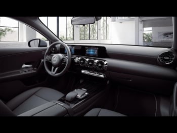 Mercedes-Benz A 250 e  MBUX Navi+ Parktronic Tempomat