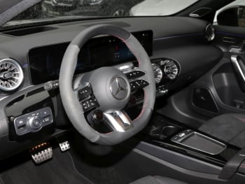 Mercedes-Benz A 45 AMG S 4M+ Night MBUX Navi+ HeadUp Pano 360° 
