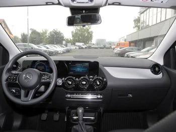 Mercedes-Benz B 180 d MBUX Navi+ LED Smartphone-Integration