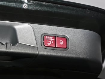 Mercedes-Benz B 180 Progressive MBUX Navi Kamera AHK KeylessGo