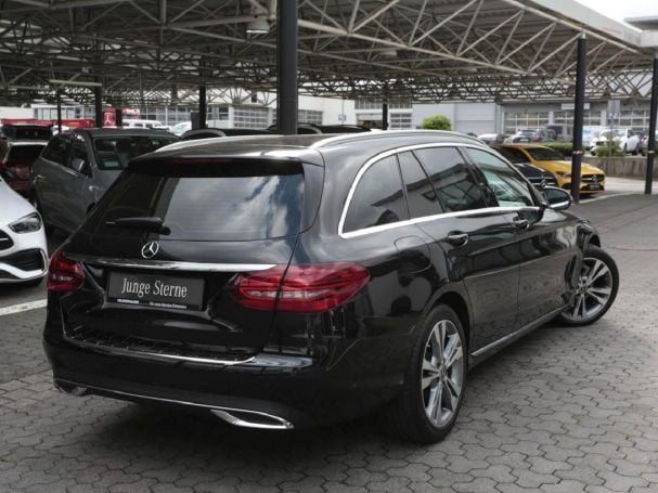 Mercedes-Benz C 180 T Avantgarde Panorama Kamera Spur-Paket Mercedes-Benz C 180 T Avantgarde Panorama Kamera Spur-Paket