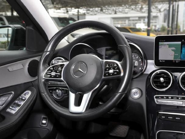 Mercedes-Benz C 180 T Avantgarde Panorama Kamera Spur-Paket Mercedes-Benz C 180 T Avantgarde Panorama Kamera Spur-Paket