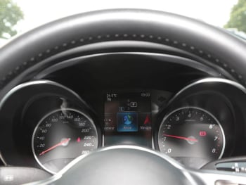 Mercedes-Benz C 180 AMG Night Navi LED Standheizung Keyless-Go