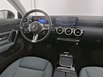 Mercedes-Benz CLA 180 Coupé Progressive MBUX Navi LED Kamera