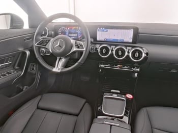 Mercedes-Benz CLA 180 Coupé Progressive MBUX Navi Prem. Kamera