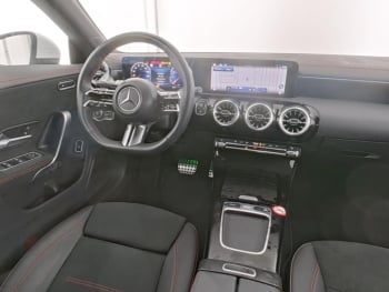 Mercedes-Benz CLA 180 Coupé AMG MBUXNavi Prem. KeylessGo Kamera