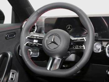 Mercedes-Benz CLA 180 Coupé AMG Night Distronic KeylessGo 360°