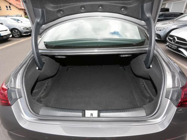 Mercedes-Benz CLA 200 Coupé AMG MBUX Navi Kamera Lenkradhzg Mercedes-Benz CLA 200 Coupé AMG MBUX Navi Kamera Lenkradhzg