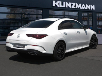 Mercedes-Benz CLA 200 Coupé AMG Night  MBUX Navi Panorama 360°