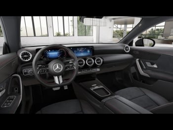 Mercedes-Benz CLA 200 Coupé AMG Night Panorama Distronic 360°