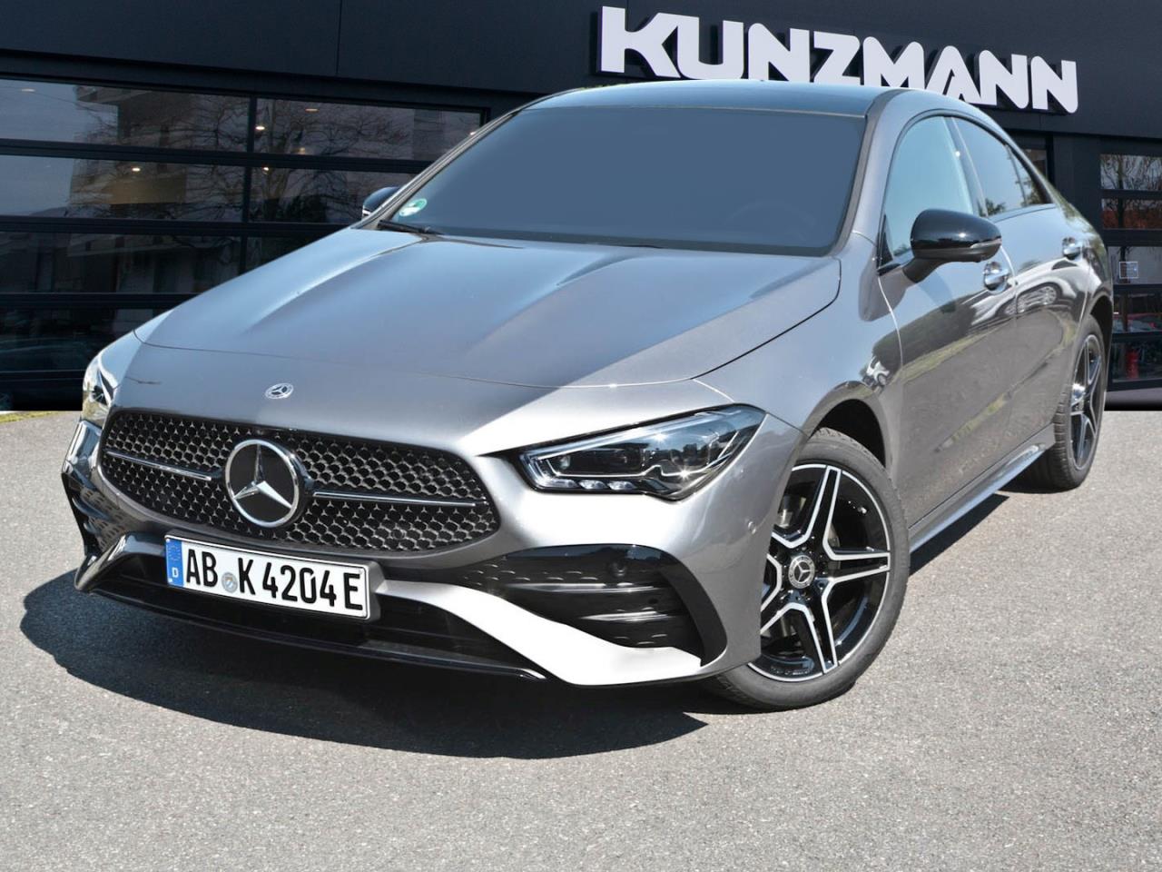 Mercedes-Benz CLA CLA 250 e Coupé Coupé mountaingrau