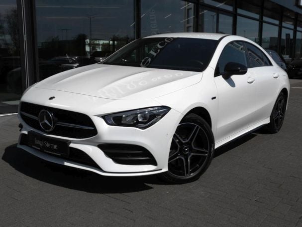 Mercedes-Benz CLA 250 e Coupé AMG Edition 2020 Night MBUX SpurH Mercedes-Benz CLA 250 e Coupé AMG Edition 2020 Night MBUX SpurH