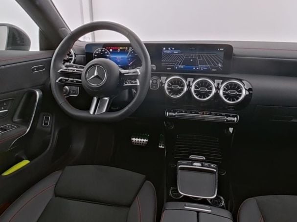 Mercedes-Benz CLA 200 SB AMG Night Panorama Kamera Easy-P AHK Mercedes-Benz CLA 200 SB AMG Night Panorama Kamera Easy-P AHK