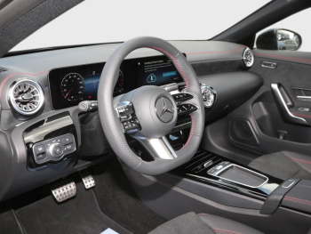 Mercedes-Benz CLA 200 Shooting Brake  AMG Night MBUX Distronic+