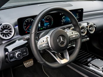 Mercedes-Benz CLA 250 e SB AMG Night Panorama Distronic Memory