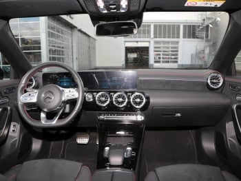 Mercedes-Benz CLA 250 e SB AMG Night MBUX Navi Panorama Memory