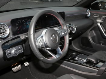 Mercedes-Benz CLA 250 e SB AMG Night MBUX Navi Panorama Memory