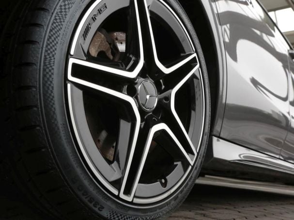 Mercedes-Benz CLA 35 AMG 4M SB MBUX High-End Panorama Kamera Mercedes-Benz CLA 35 AMG 4M SB MBUX High-End Panorama Kamera