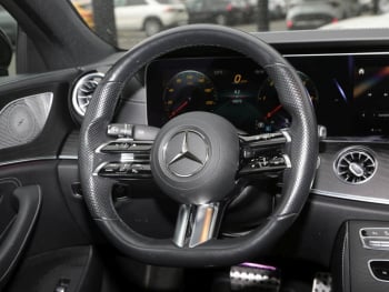 Mercedes-Benz CLS 400 d 4M AMG Distronic Schiebedach Sitzklima