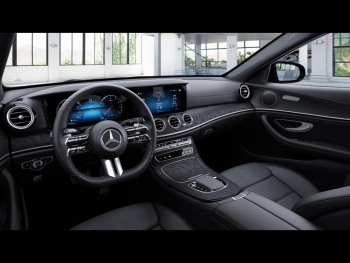 Mercedes-Benz E 200 4M T AMG MBUX Navi Schiebedach Kamera