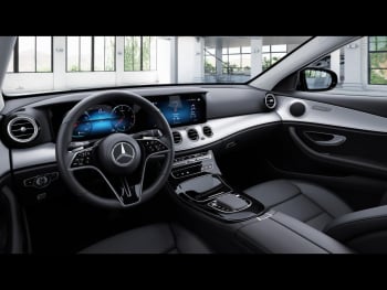 Mercedes-Benz E 200 d T Avantgarde MBUX Totwinkel Kamera AHK