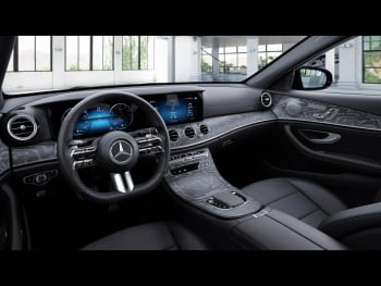 Mercedes-Benz E 300 de 4M T AMG Night MBUX Panorama EasyP 360°