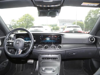 Mercedes-Benz E 400 d 4M T AMG Night MBUX Navi Distronic+ LED