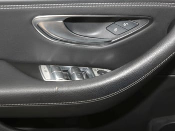 Mercedes-Benz E 400 d 4M T AMG Night MBUX Navi Distronic+ LED