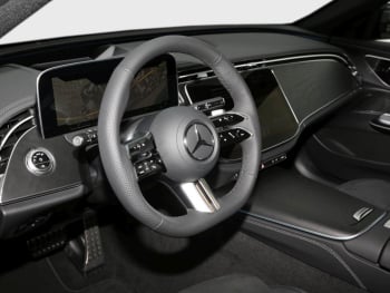 Mercedes-Benz E 220 d 4MATIC T-Modell AMG Night MBUX Distronic