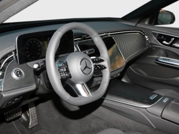 Mercedes-Benz E 220 d T-Modell AMG Night Distronic Memory 360°