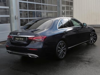 Mercedes-Benz E 220 d 4M Exclusive Distronic Schiebedach Memory